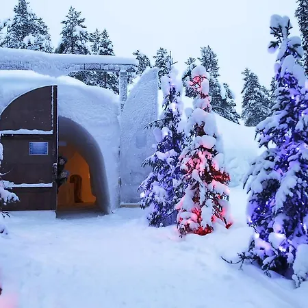 Torassieppi Winter Village Campo de lujo